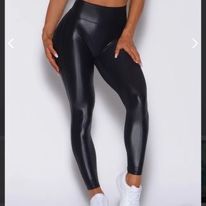 Bombshell Sportswear Gloss Leggings• S / Black